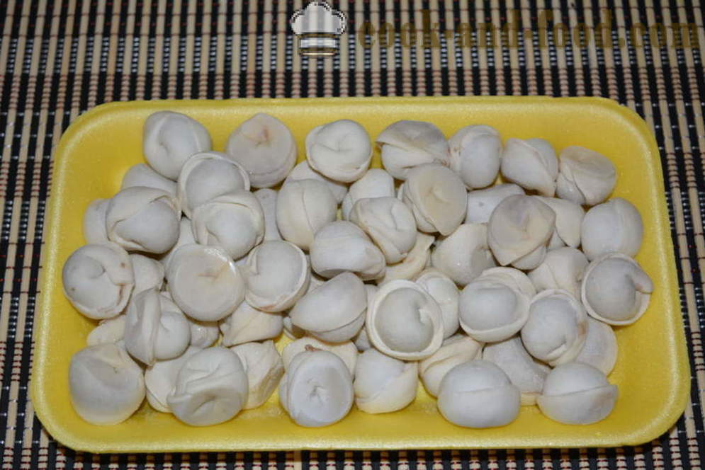 Trin for trin, hvordan man kan stege frosne dumplings i panden, opskrift med billede