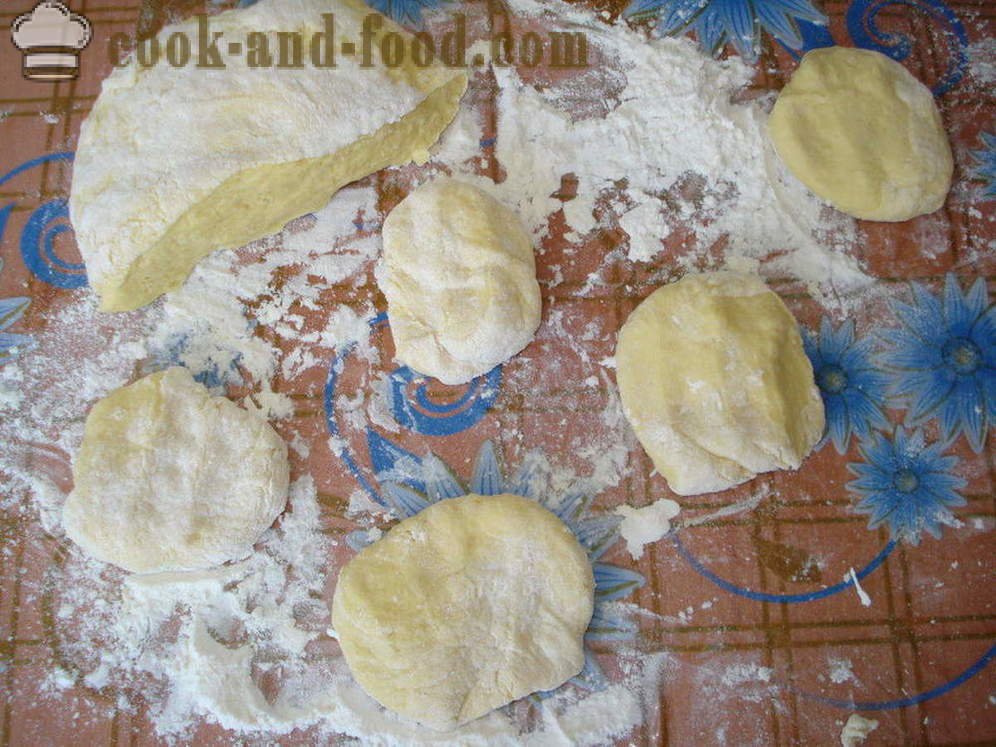 De oprindelige store dumplings med bær - hvordan man laver melboller med bær, en trin for trin opskrift fotos