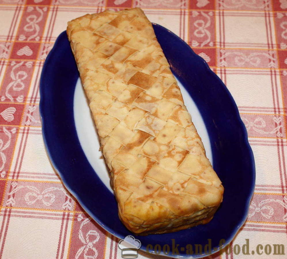 Pandekage tærte med svampe, ost og grøntsager i ovnen - trin for trin, hvordan man laver en pandekage kage opskrift med billede