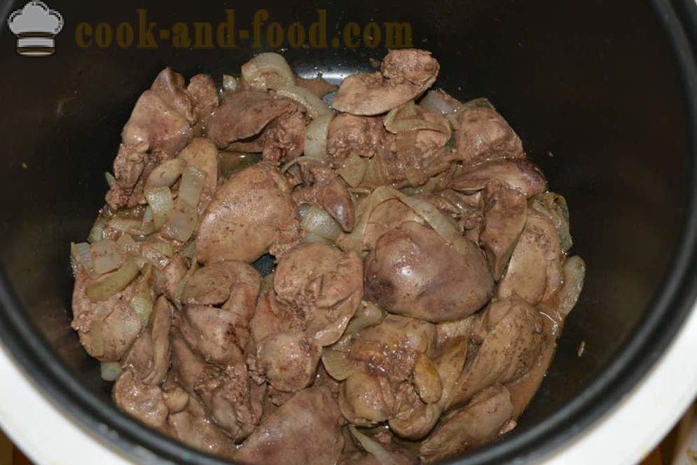 Tender kyllingelever med kartofler i multivarka - hvordan man kan tilberede kartofler med kyllingelever i multivarka, trin for trin opskrift fotos