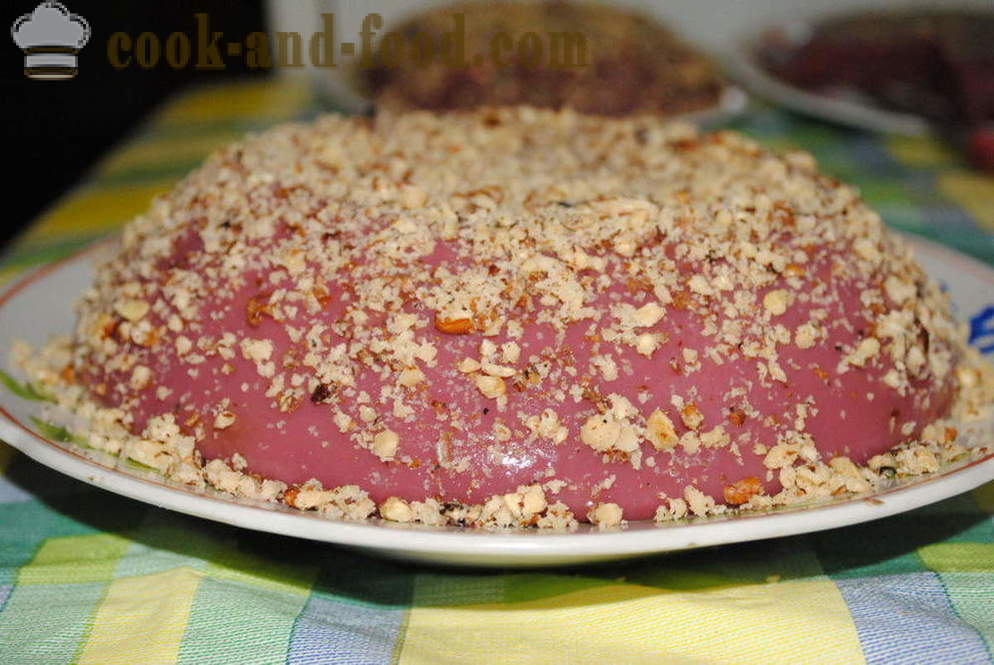Hjemmelavet dessert af nødder og druesaft, så hurtige til at forberede hjemmelavet desserter churchkhela, en simpel opskrift med et foto