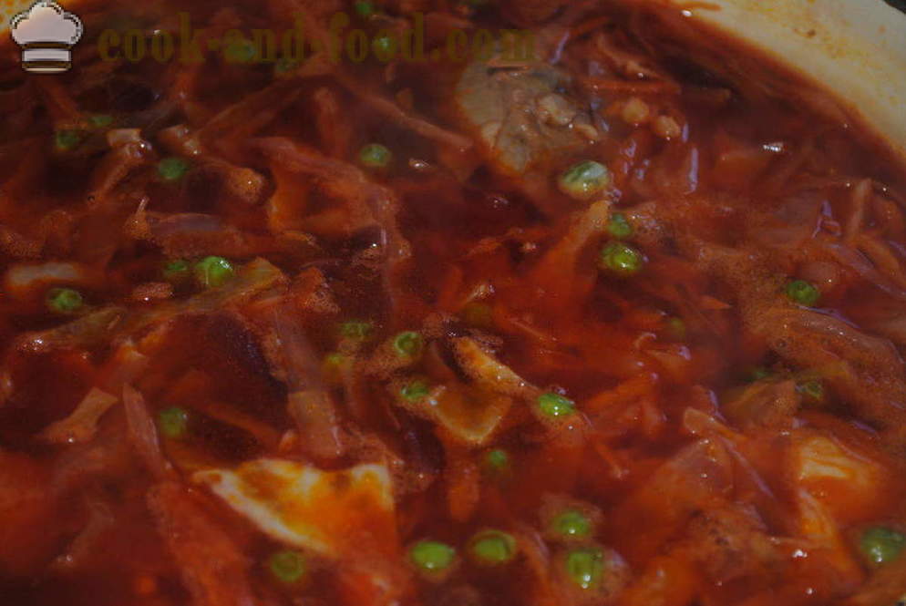Borsch med rødbeder, kål og kød - hvordan man laver suppe med roer, med en trin for trin opskrift fotos
