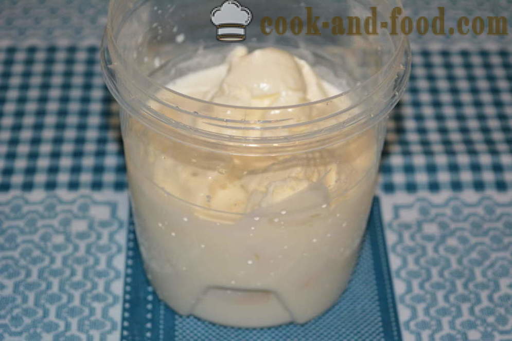Mælk cocktail med is og banan i en blender - hvordan man laver en milkshake derhjemme, trin for trin opskrift fotos