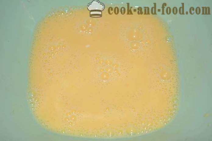 Frodige omelet dampet i multivarka i silikone former - hvordan man laver røræg i dampen multivarka i former trin for trin opskrift fotos