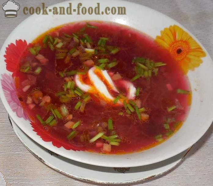 Klassisk, varm suppe rødbeder suppe med kød - hvordan man laver rødbeder suppe, en trin for trin opskrift fotos