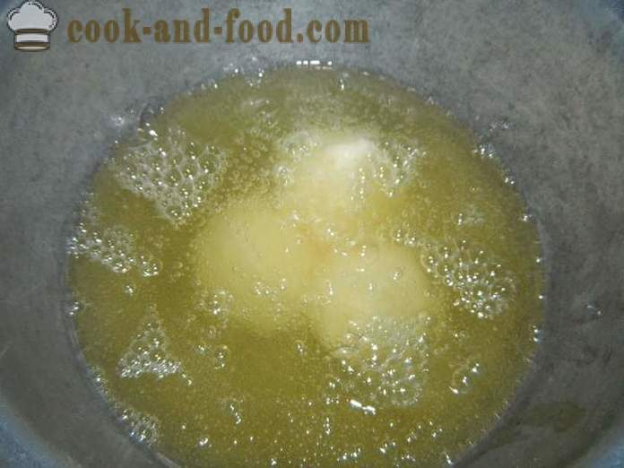 Curd donuts stegt i olie på en pande - hvordan man laver donuts fra ost hurtigt, trin for trin opskrift fotos