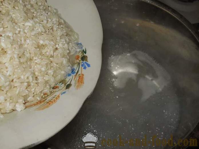 Sådan koger ris grød på vandet på en garniture - en opskrift med et foto