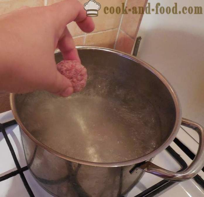 Suppe med kødboller af hakket kød og semulje - hvordan man laver suppe og kødboller - en trin for trin opskrift fotos