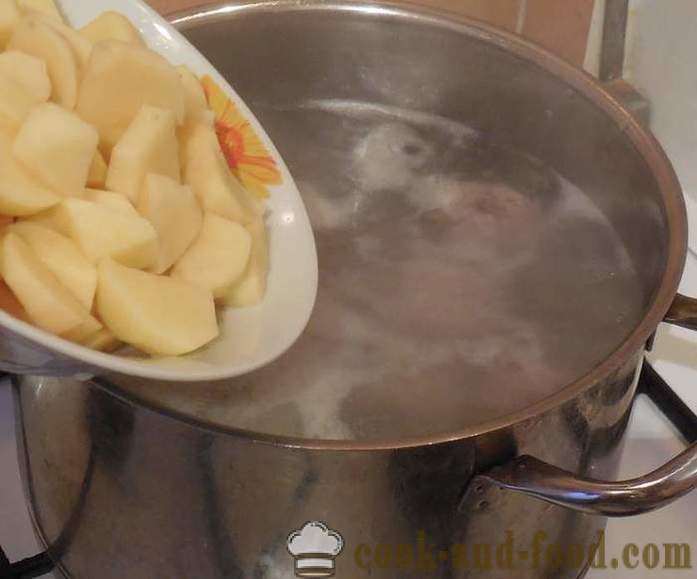 Suppe med kødboller af hakket kød og semulje - hvordan man laver suppe og kødboller - en trin for trin opskrift fotos