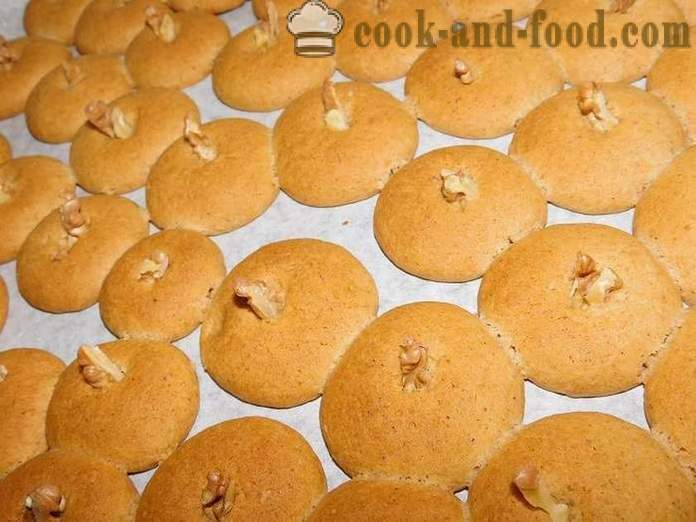 Honning cookies med kanel og nødder i en fart - opskrift med fotos, trin for trin, hvordan man laver honning cookies