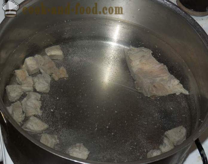 Kapustnyak af frisk kål - hvordan at lave mad bulgur kapustnyak med gryn - opskriften med et foto