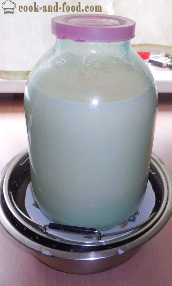 Hvordan laver hjemmelavet hytteost fra mælken - en simpel opskrift og trin for trin foto