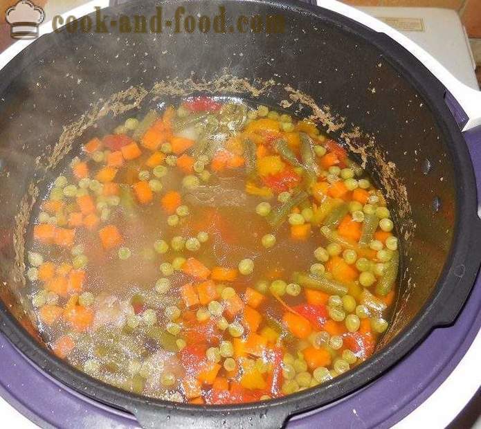 Lækker grøntsagssuppe med kød i multivarka - en trin for trin opskrift med fotos hvordan man laver grøntsagssuppe med frosne ærter og grønne bønner