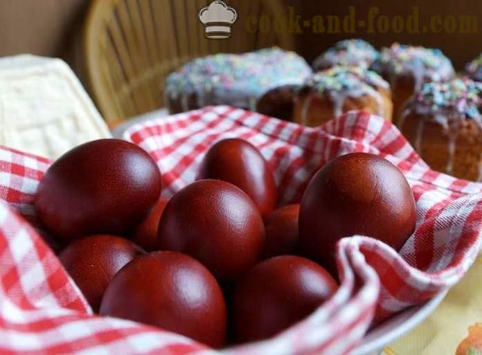 Påskeæg farvet med løg avner - hvordan man kan male æg i løg skind, enkle måder at male påske.