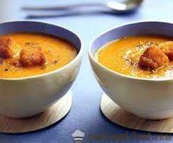En lækker gulerod suppe med croutoner