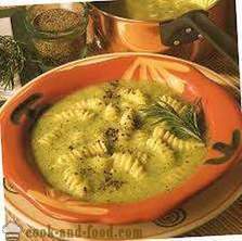 Grøntsagssuppe med pasta